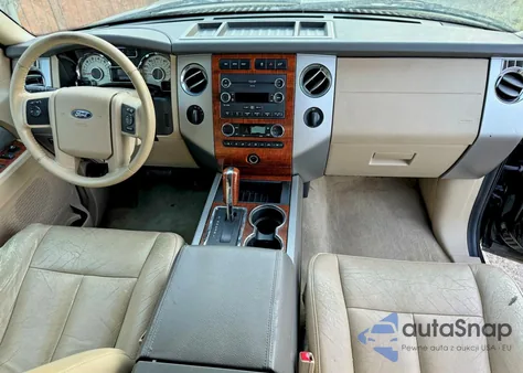 2010 Ford Expedition Eddie Bauer z USA, uszkodzony, nr VIN 1FMJU1J58AEB58207